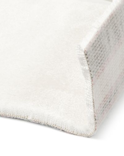 Silk hvit 04 – vegg-til-vegg-teppe